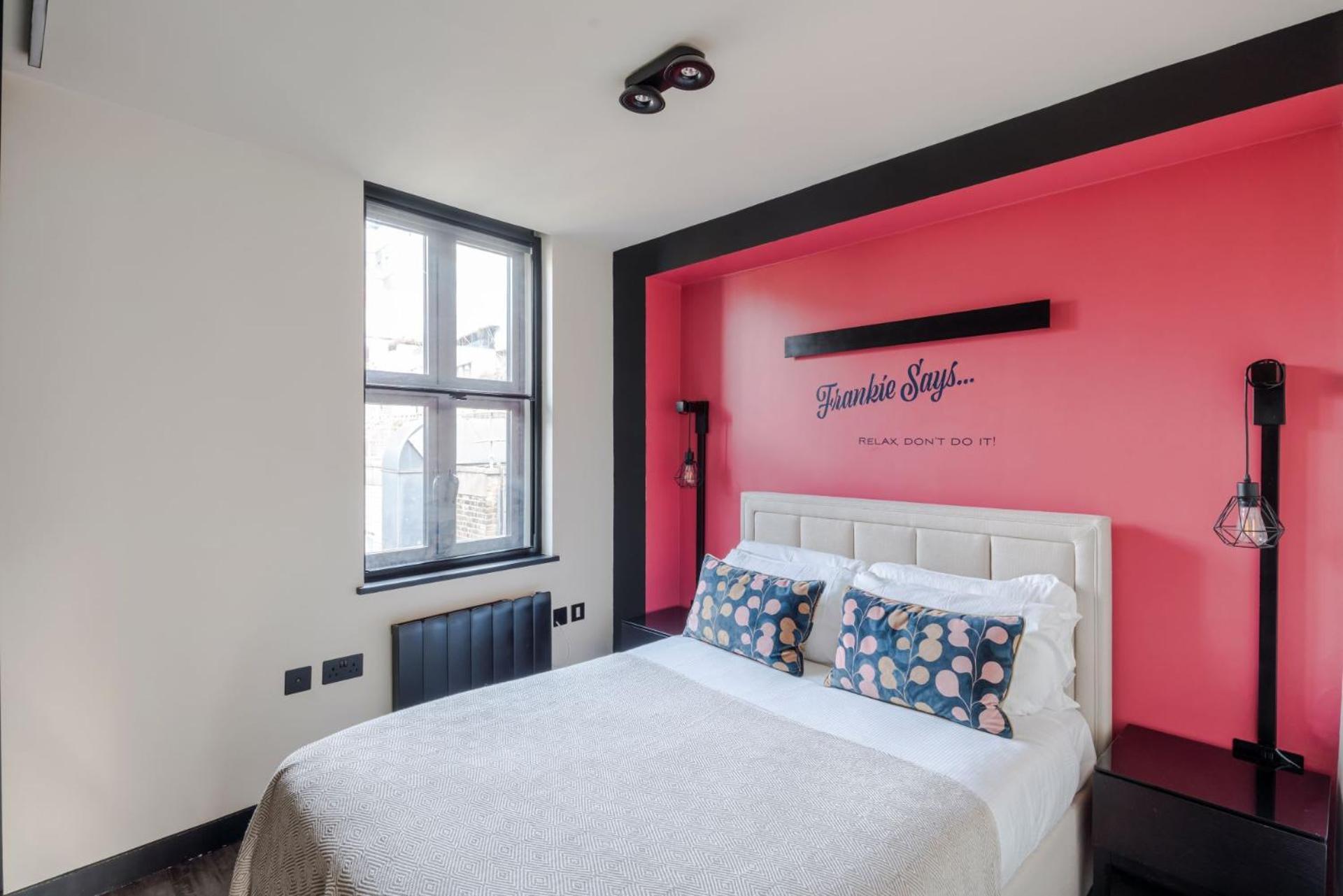The Influencer Suite - Soho - By Frankie Says London Bagian luar foto